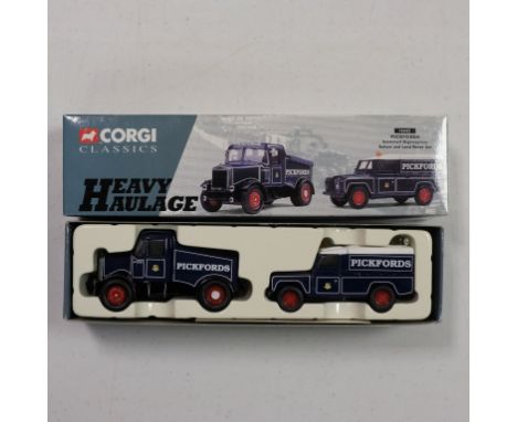 Corgi  Scammell Highwayman Ballast and Landrover Set - Pickfords - Stock Code - 16601 Scale - 1:50 | Model Condition - 5/5 | 