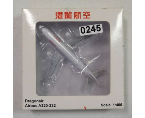 N/A Dragonair Airbus A320-232, Scale 1:400 - Stock Code - Aircraft Scale - 1:50 | Model Condition - 5/5 | Box Condition - 3/5