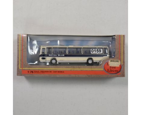 EFE Plaxton Panorama Elite - Royal Blue - Stock Code - 29504 Scale - 1:76 | Model Condition - 5/5 | Box Condition - 3/5 | Mir