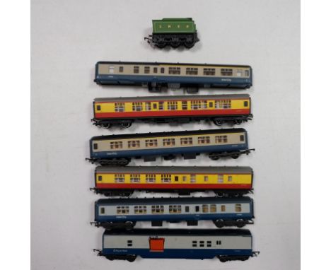  Selection of Playworn Triang OO Gauge Coaches, Mail Carriage and Tender - Stock Code - Railway Scale - 00 Gauge | Model Cond