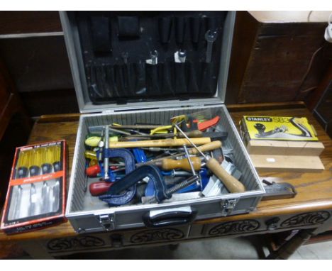 Metal case with a collection of vintage woodworking & joinery tools to include Stanley Planes, chisels etc
