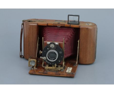 A J. Lizars Tropical Challenge Dayspool No.1 Folding Camera,quarter plate, with Beck Symmetrical f/8 lens, body, G, lens, G, 