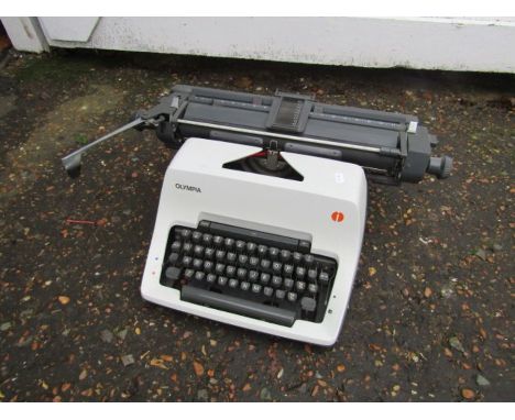 Olympia Typewriter 