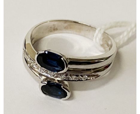 18CT WHITE GOLD SAPPHIRE &amp; DIAMOND RING - SIZE M 