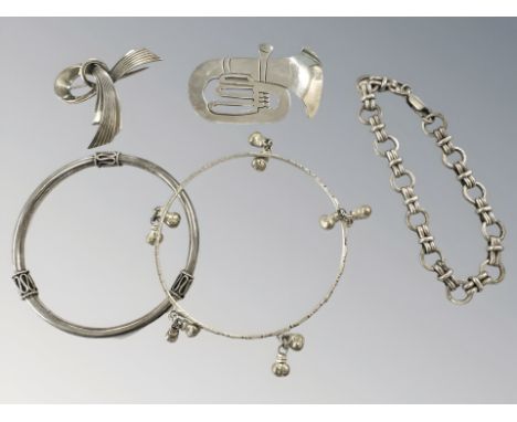 A group of silver jewellery, tuba brooch, bracelet etc  CONDITION REPORT: 69.7g