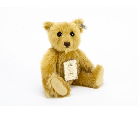 A Steiff limited edition 1990 British Collector’s Teddy Bear 1906,  2351 of 3000, in original box with certificate 