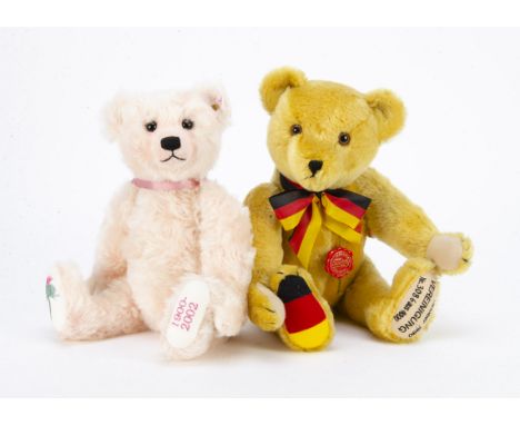 A Steiff limited edition Queen Mother Bear, 1236 of 2002, in original box with certificate, 2002; and a Hermann Vereinigung b