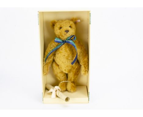 A Steiff limited Theo brass Teddy Bear,  exclusive for Kaufhof and Horten-Konzern, 891 of 1946, in original box with certific