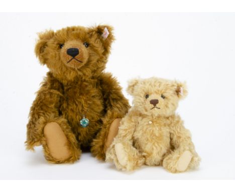 Two Steiff limited edition teddy bears: Irish Teddy Bear, 498 of 2000, 2002; and Alexandra excluder QVC, 1185 of 1500, in ori