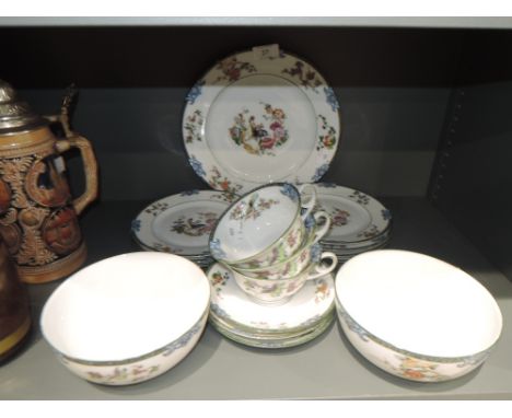 A Czechoslovakian tea service, having cockerel decoration