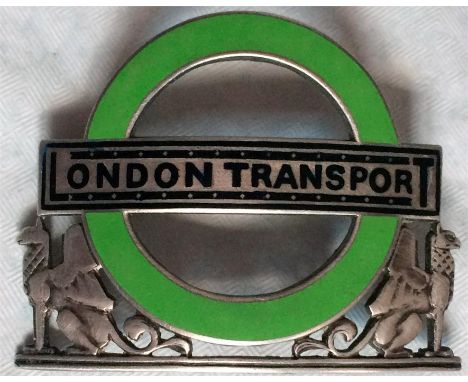 London Transport Country Buses & Green Line Coaches Inspector's hallmarked, solid silver CAP BADGE with enamel inlays. Althou