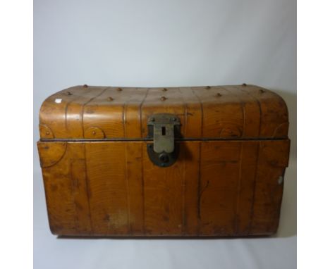 Tin trunk W69cm and two terracotta pancheons (3) 