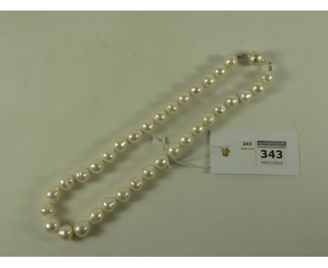 White pearl necklace, 12-14mm