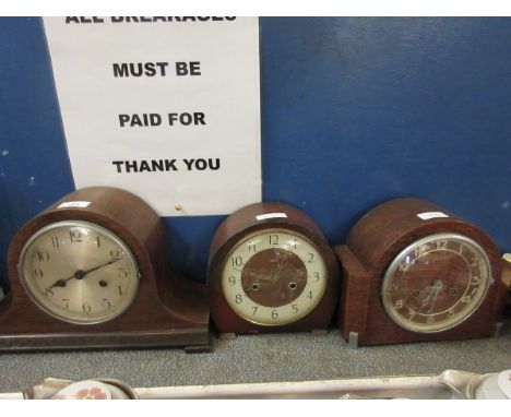 THREE MID-20TH CENTURY OAK FRAMED MANTEL CLOCKS