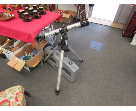 An Inpro Far Vision telescope on tripod stand, with case 