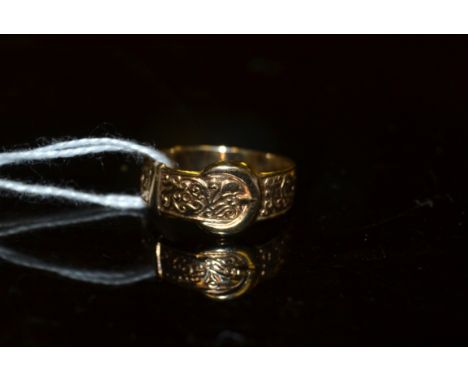 A 9ct gold buckle ring, 2.3g