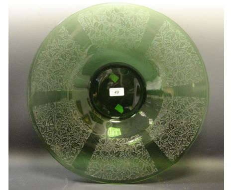 Studio Glass - a green glass acid etched bowl