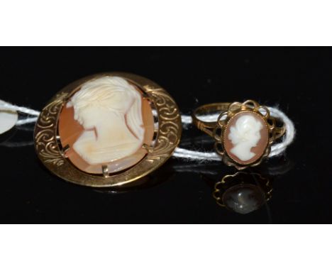 A 9ct gold mounted cameo ring ; a 9ct gold mounted brooch