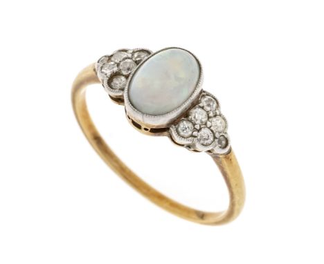 Opal-Altschliff-Diamant-Ring GG 585/000 mit einem ovalen Milchopal-Cabochon 8,0 x 5,3 mm und 12 Altschliff-Diamanten, zus. 0,