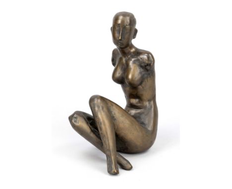 Mia Deac (*1946), in Rumänien geb. Bildhauerin, sitzender weiblicher Akt ohne Füße und Arme, patinierte Bronze, rückseitig un