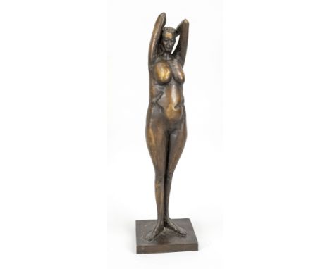 Mia Deac (*1946), in Rumänien geb. Bildhauerin, stehender weiblicher Akt, patinierte Bronze, in der Plinthe sign., num. 5/10 