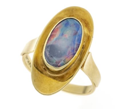 Opal-Ring GG 585/000 mit einer ovalen Opal-Doublette 13,3 x 7,4 mm in lebhaftem Farbenspiel, rissig, RG 54, Handarbeit gestem