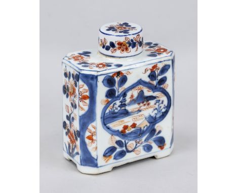 Imari Tea Caddy, China 17./18. Jh. (Kangxi/Qing). Dekor in Kobaltblau, Eisenrot und Gold (leicht ber.), mit Deckel, H. 11 cm