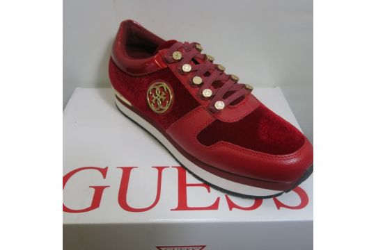 guess trainers red