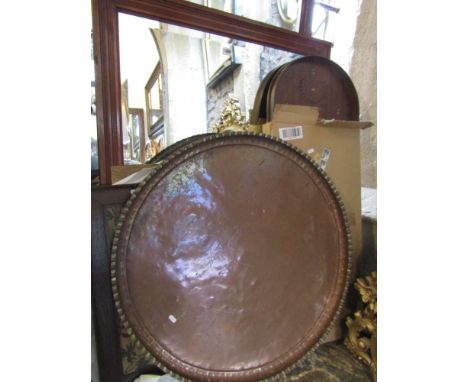 An Edwardian wall mirror of rectangular form with bevelled edge plate within a stepped moulded and reeded mahogany frame, 110
