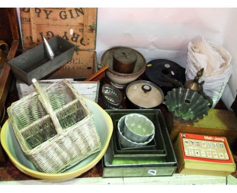 Mixed kitchenalia lot to include jelly moulds, cake tins, stoneware bowls, enamel saucepans, etc