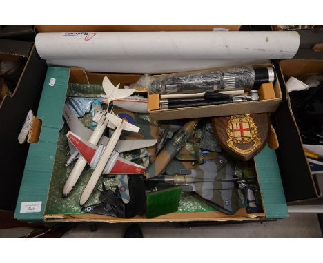 Various plastic model aircraft, aviation posters and a boxed zoom telescope on tripod-stand etc (box)Please note that all lot