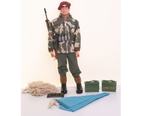 Palitoy Vintage Action Man 1st issue Parachute Regiment, combat jacket, trousers, cloth beret, scarf, puttees, boots, SLR rif