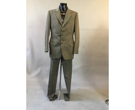 Vintage tweed suit. 42" chest. 32" waist, 34" inside leg