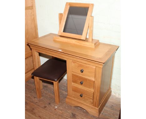 New light oak single pedestal dressing table (106.5cm wide x 48.5 deep x 76cm high) with freestanding mirror and matching sto