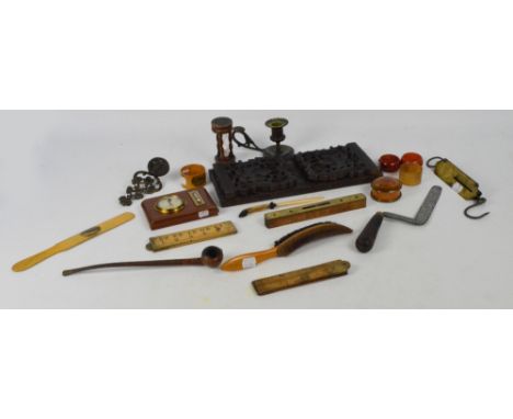 A quantity of collectors' items including a brass fronted Salter's Improved Spring Balance No.2, a crumb brush, a pipe, foldi