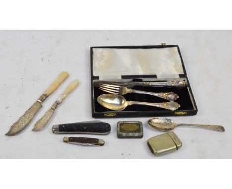 A cased Victorian hallmarked silver three piece christening set, engraved with initials "AR" to terminals, Joseph Gloster, Bi