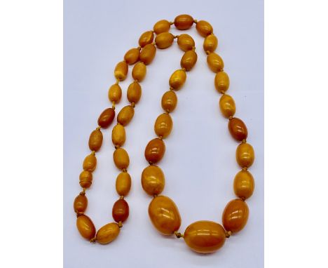 A vintage graduated Baltic amber necklace, weight 54.5g