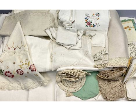 VINTAGE LINEN &amp; TABLEWARE - including Damask tablecloths, napkins, some lace trimmed, ETC