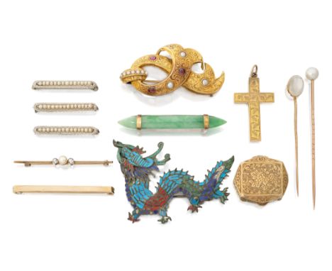 A group of jewellery, comprising: a 9ct gold hollow cross pendant, circa 1900; a 9ct gold bar brooch, Birmingham hallmarks, 1