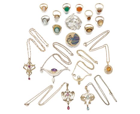 A group of Edwardian and later jewellery, comprising: an Edwardian 9ct gold aquamarine and half-pearl brooch/pendant, suspend