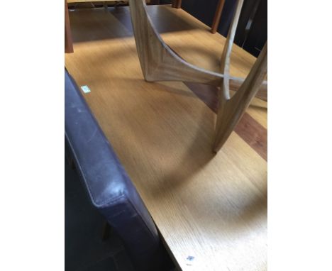 MODERN LIGHT OAK DINING TABLE AND FOUR BROWN LEATHER CHAIRS