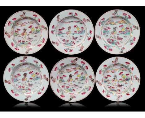 6 porcelain Famille Rose dishes with decoration of rooster and hen with chicks in landscape and outer rim with 4 roosters and
