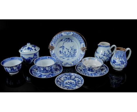 Lot of porcelain with blue decoration, China 18th/19th century including 2 cream jugs and cups and saucers with long Elizas a