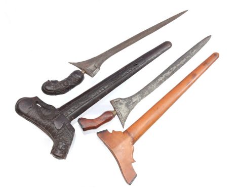 2 Indian kris, 48 cm and 52 cm long