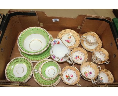 A quantity of H. & R. Daniel "floral sprig" tea and coffee ware, some pieces marked with pattern number 4890, plus other gree