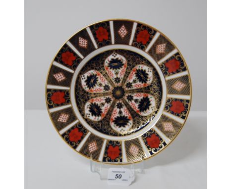 FIRST QUALITY ROYAL CROWN DERBY OLD IMARI PLATE NO.1128, DATE CODE MM (2000) 26.5CM DIAMETER.