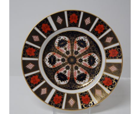 FIRST QUALITY ROYAL CROWN DERBY OLD IMARI NO.1128 PLATE, DATE CODE MMVIII (2008) 27CM DIAMETER.