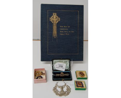 ANCIENT ORDER OF FORRESTERS SILVER, GILT & ENAMEL BADGE HALLMARKED BIRMINGHAM 1909 MAKER V & S, IN ORIGINAL PRESENTATION BOX 