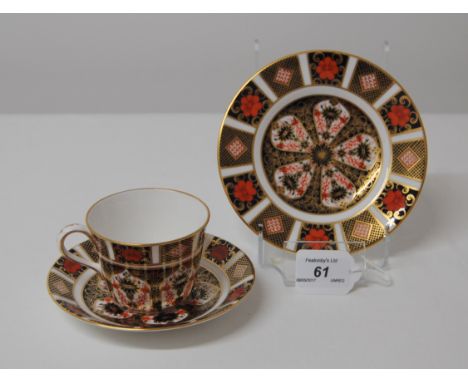 FIRST QUALITY ROYAL CROWN DERBY IMARI TRIO NO.1128, PLATE XXXVIII (1975), SAUCER XLIII (1980), CUP XLII (1979).