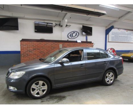 Make &amp; Model: Skoda Octavia Elegance TDi CRDate of Reg: FV61 LFKColour: Greycc: 1598MoT: 28-10-2021Fuel Type: DIESELMilea